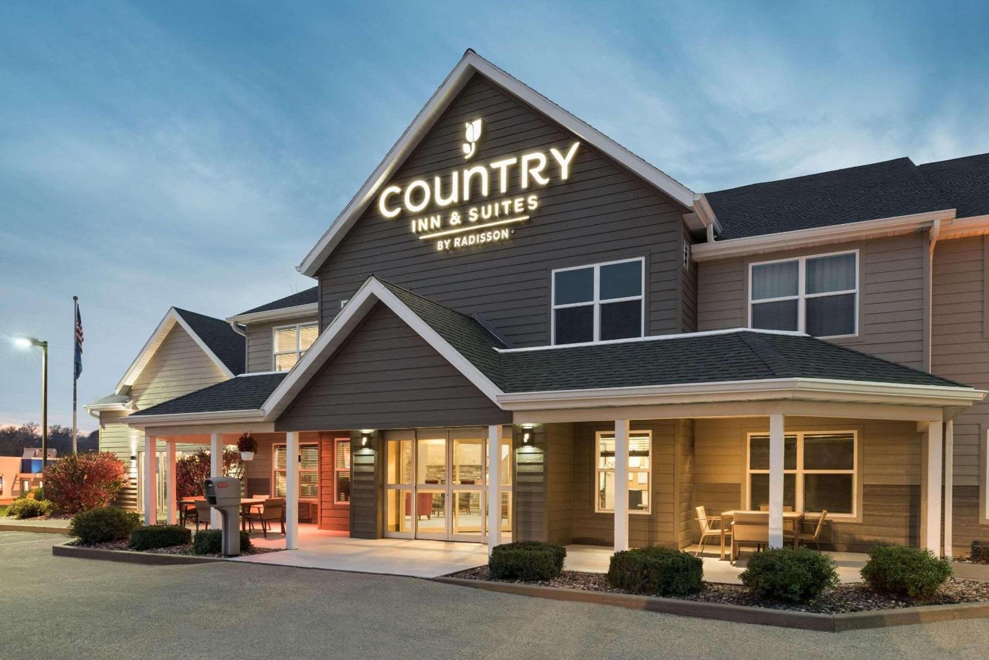 Country Inn & Suites By Radisson, Platteville, Wi Exterior photo
